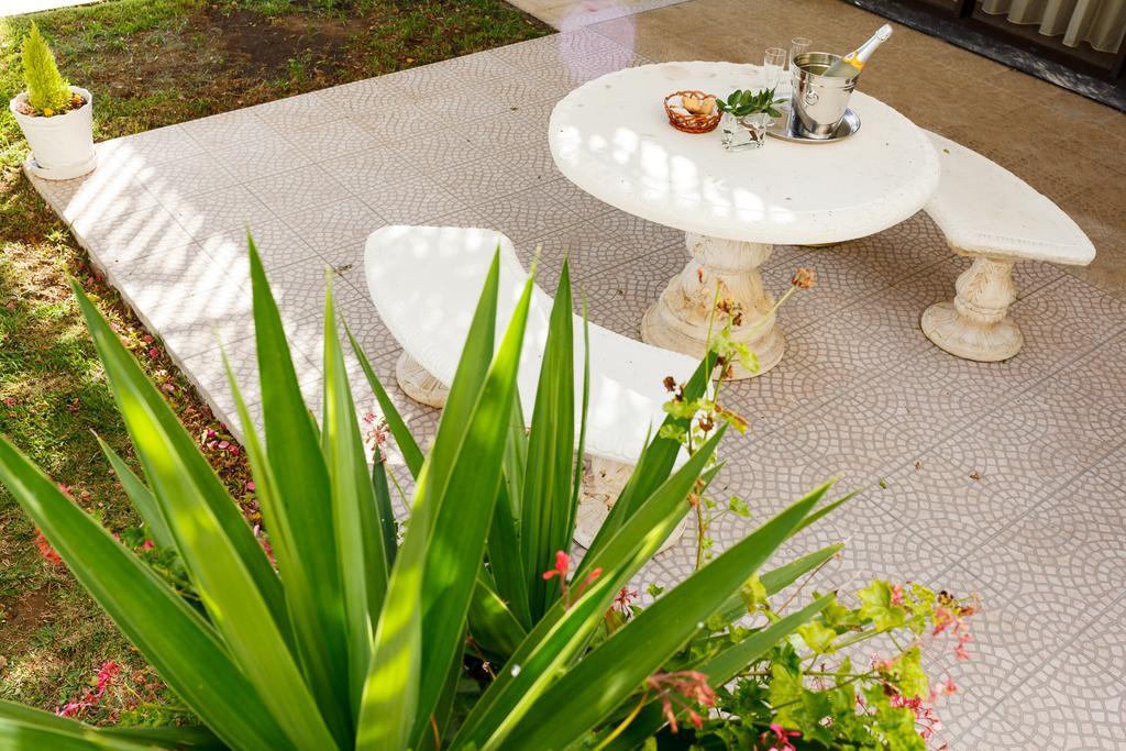Hotel Sao Jorge Garden Velas Bagian luar foto
